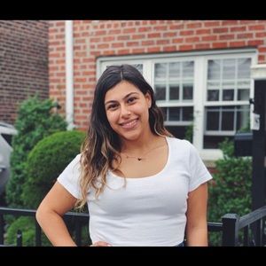 Meet your Posher, Marisa